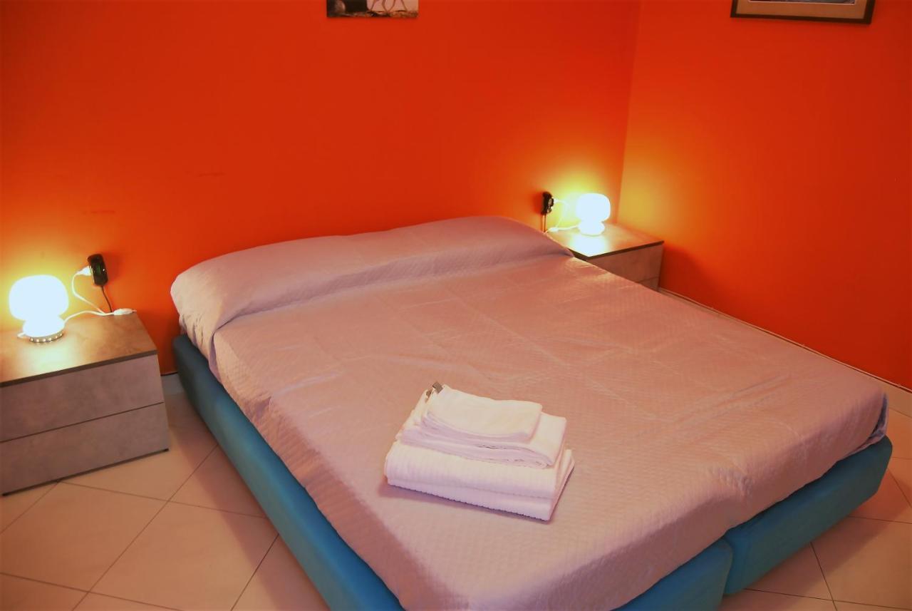 Costa Del Molo - Casa E Lavoro Apartment Vado Ligure Bagian luar foto