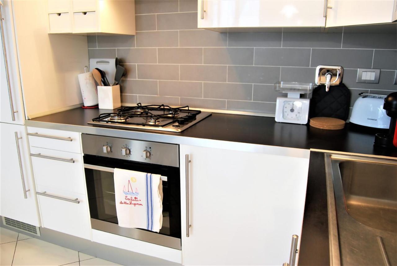 Costa Del Molo - Casa E Lavoro Apartment Vado Ligure Bagian luar foto