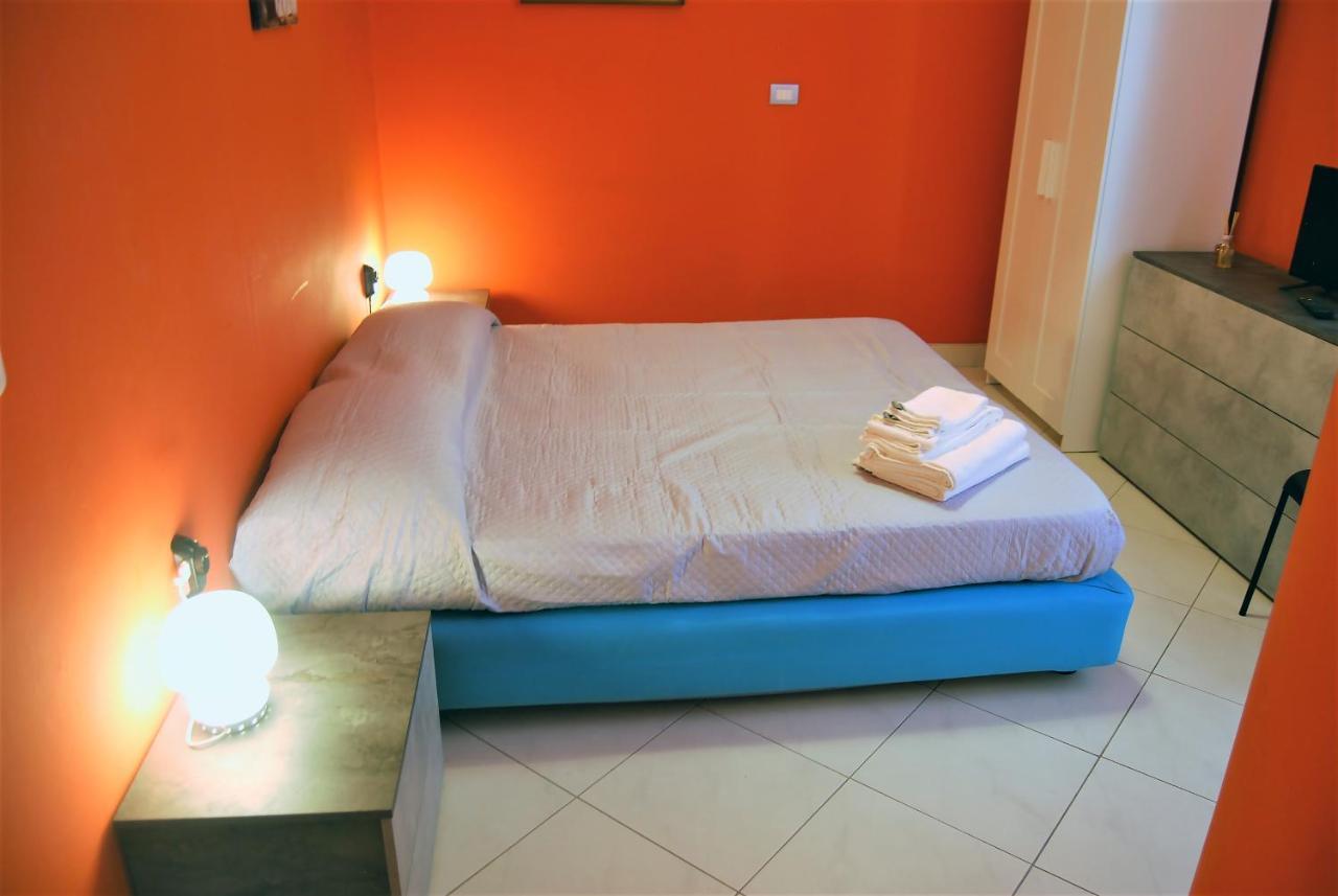 Costa Del Molo - Casa E Lavoro Apartment Vado Ligure Bagian luar foto